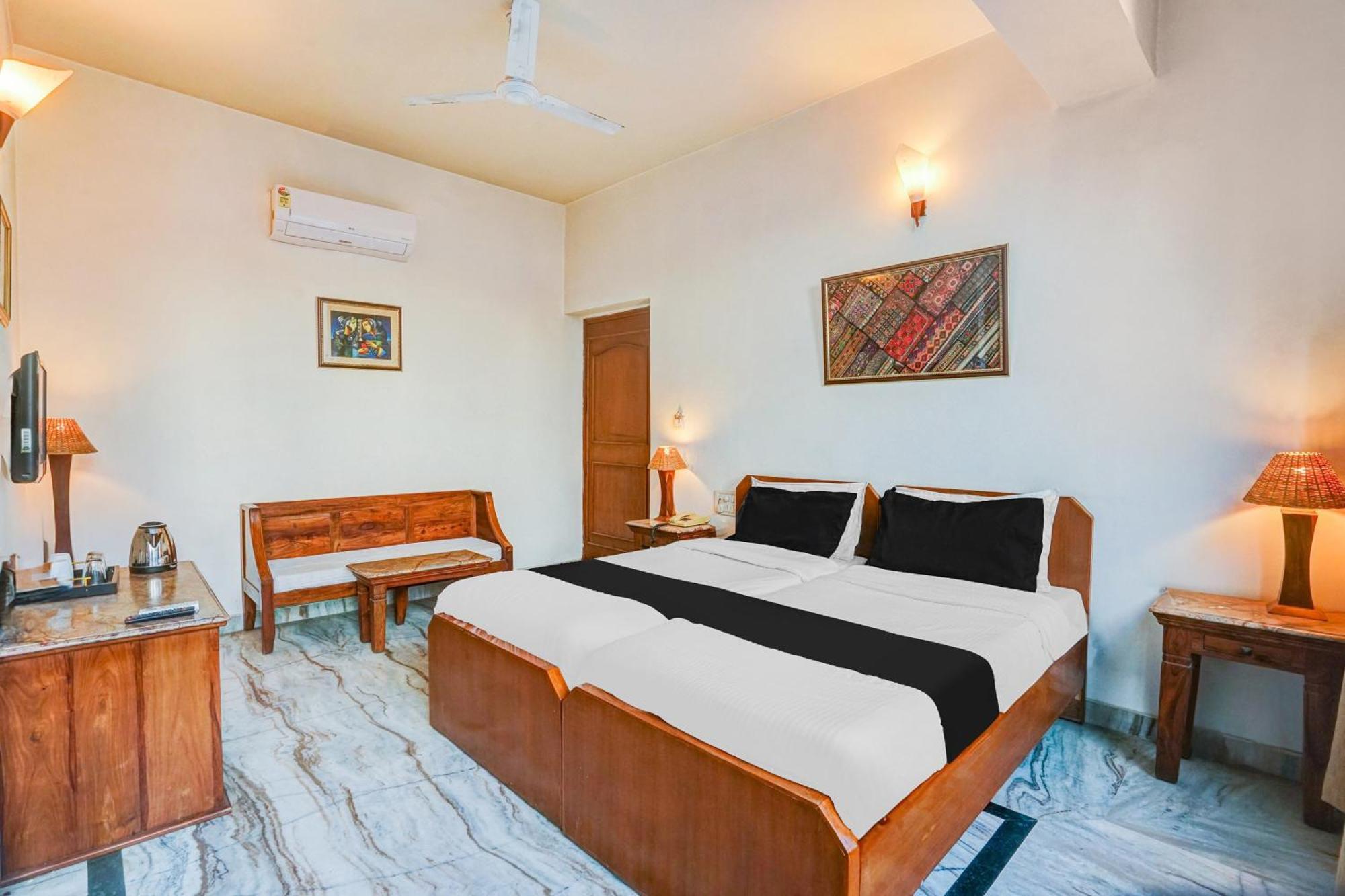 OYO 27041 Hotel Luna Rosa Divisione di Divisione di Jaipur Esterno foto